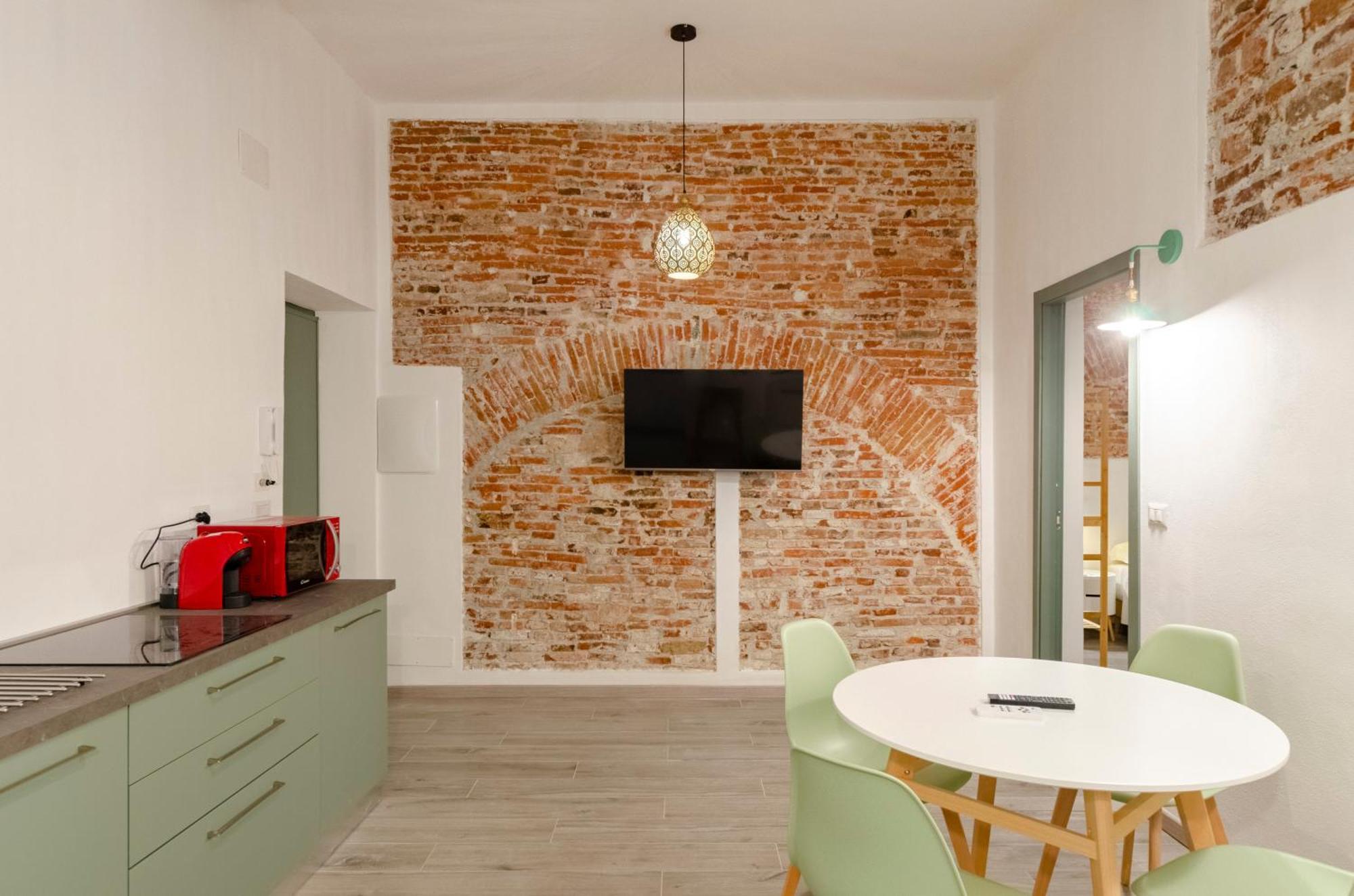 Castelli'S Apartments Campo 8 Genoa Exterior photo