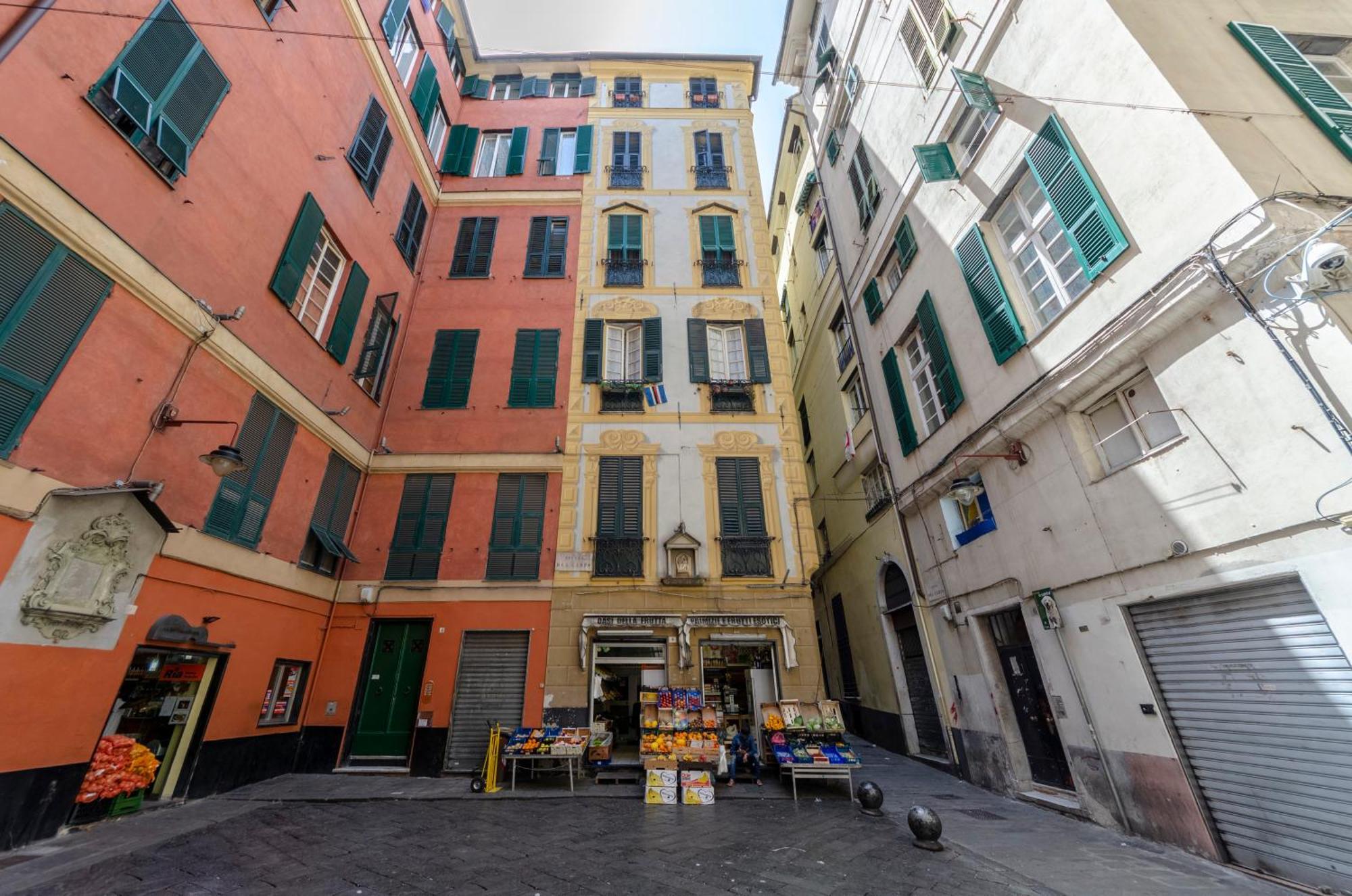 Castelli'S Apartments Campo 8 Genoa Exterior photo